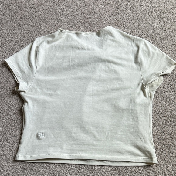 Lululemon Athletica Asymmetrical Front-Twist T-Shirt - Bone - Picture 2 of 5